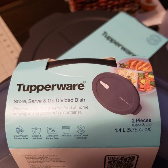 🆕 Tupperware®️ CrystalWave Large Divided Dinner Size Dish - Picture 5 of 7